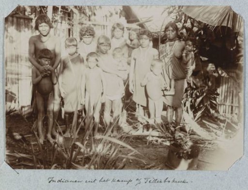 Group portrait of inhabitants of a village on the Tittiebo creek