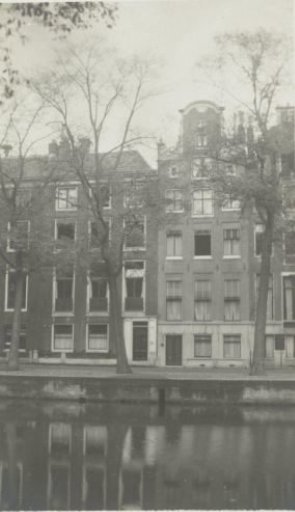 Houses at Keizersgracht 585 and 587, residence of the Boelen-Smidt van Gelder family in Amsterdam