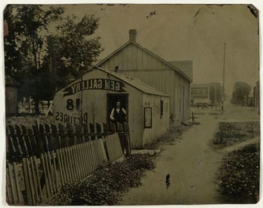 Ferrotypist's Studio (House)