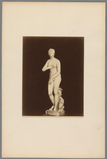 Sculpture of the Venus de' Medici in the Uffizi Gallery, Florence, Italy