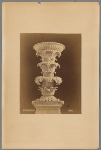 Candlestick decorated with acanthus leaves