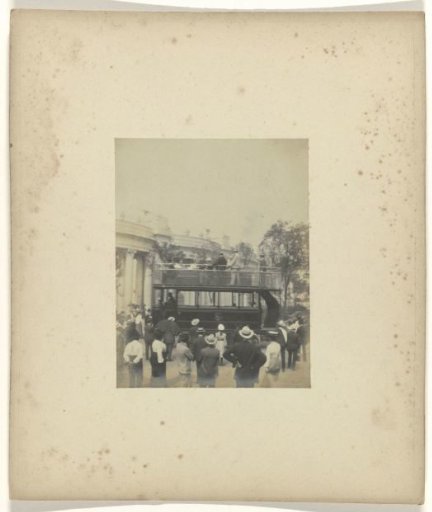 Parade of cars (buses) at the World's Fair in St. Louis (Louisiana Purchase Exposition), 1904