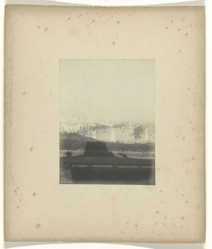 View of the Grand Basin (or: Lagoon) on the grounds of the World's Fair in St. Louis (Louisiana Purchase Exposition), 1904, with the Electricity Palace on the left