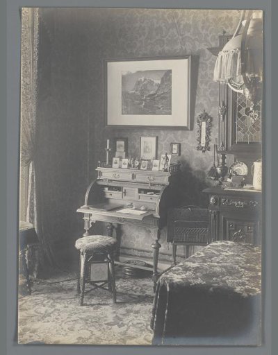 Interior with secretary desk from the house of Piet de Jong in Arnhem