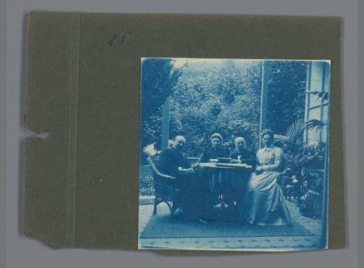 Piet de Jong, Johanna de Jong-Voet, Lambertus de Jong and Hendrina (Dina) de Jong-Ploeg on the veranda of the house of Piet de Jong in Arnhem