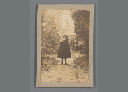 Portrait of Johanna (Hans) de Jong in a garden
