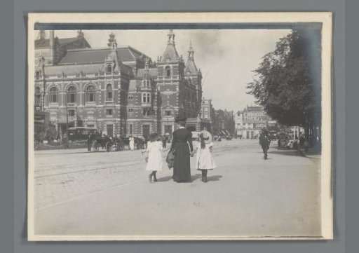 Passersby at the City Theatre on the Leidse Square, Amsterdam
