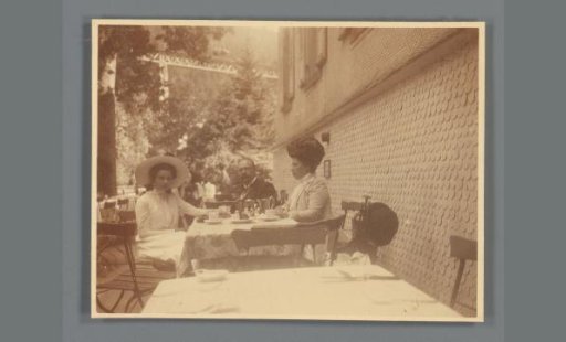 Johanna (Hans) de Jong, Willem de Jong and Elisabeth de Jong on a Terrace in Kandersteg, Switzerland