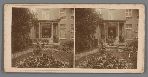 Lambertus de Jong, Hendrina (Dina) de Jong-Ploeg, Johanna de Jong-Voet and Piet de Jong on the veranda of Piet de Jong's house in Arnhem