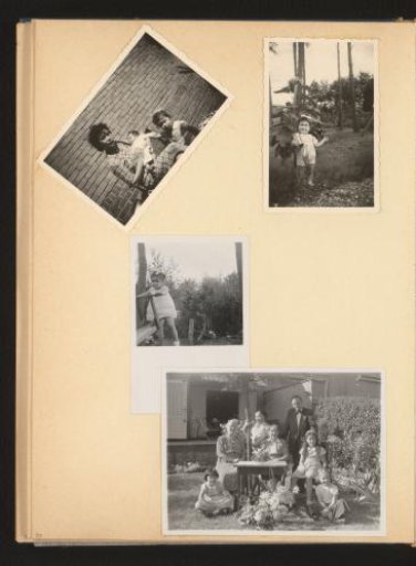 Eef Dumas and daughters