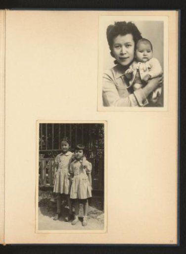 Eef Dumas and Daughters