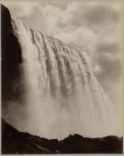 View of the falling water of Niagara Falls