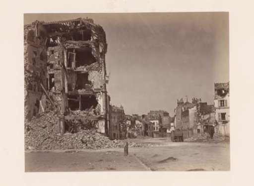 View in the Avenue du Roule, Neuilly, Paris, with ruins of buildings on both sides