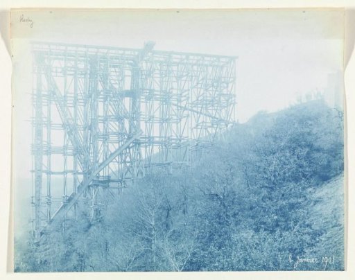 Construction of the Viaur Viaduct in France by the Societé de Construction des Battignolles, 2 January 1901