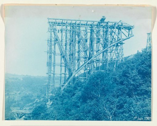 Construction of the Viaur Viaduct in France by the Societé de Construction des Battignolles, 1 June 1901
