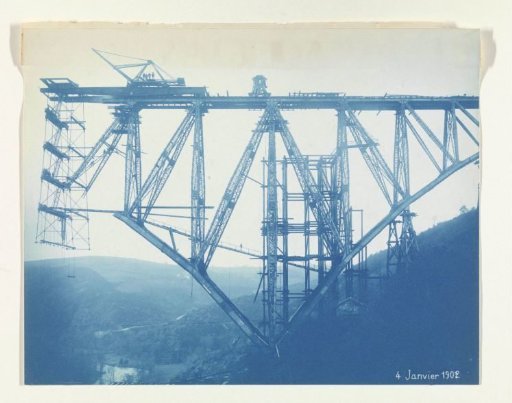 Construction of the Viaur Viaduct in France by the Société de Construction des Battignolles, 4 January 1902