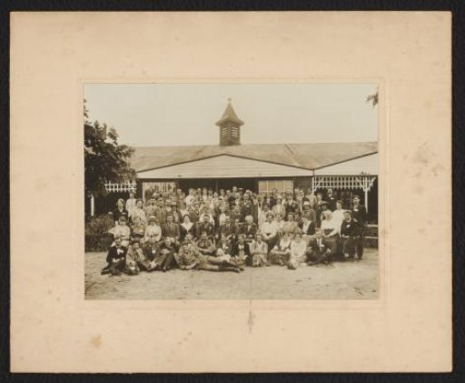 Group portrait with Margo Kessler-de Lange