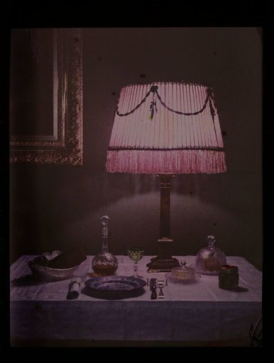 Set Table with a Lamp