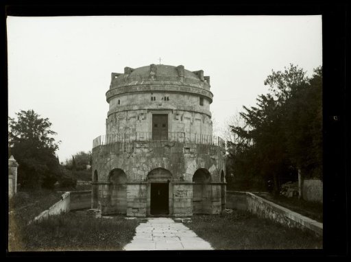 Film negative with a view of Genoa, Pisa, Ravenna or Milan