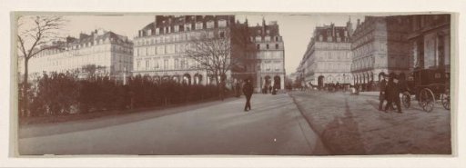 Panorama of the Rue de Rivoli in Paris