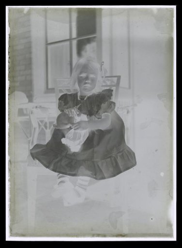 Portrait of Joanna Diepenbrock outdoors seated on a chair