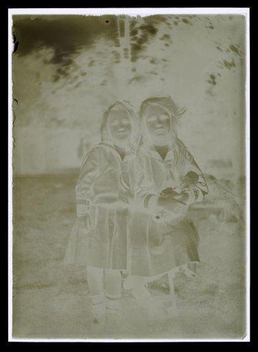 Portrait of Thea and Joanna Diepenbrock in a Garden