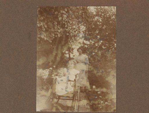 Mrs. Diepenbrock with daughters Joanna and Thea