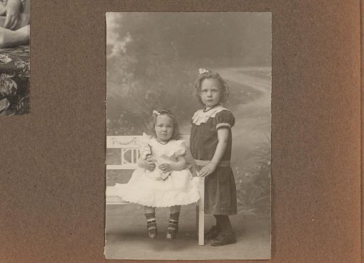 Thea and Joanna Diepenbrock