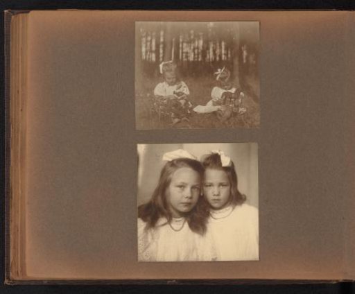 Page from the Diepenbrock family photo album with 2 photos of Alphons Diepenbrock and his surroundings