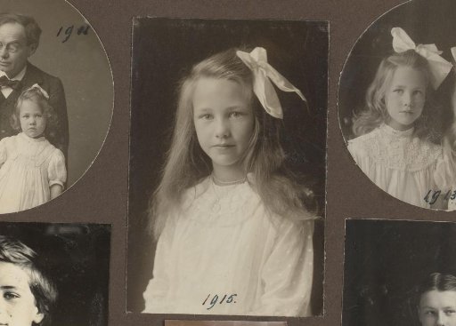 Portrait of Thea Diepenbrock with a bow in her hair