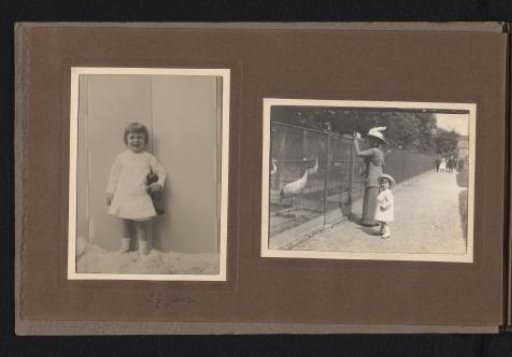Caroline van den Berg with her son Carel in Artis, with a portrait of Carel on the left
