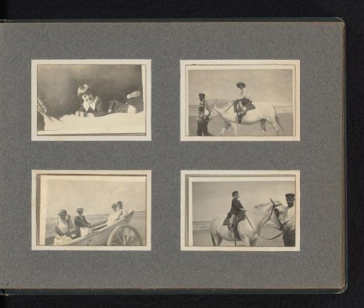 Family van den Berg on a beach, possibly in Noordwijk
