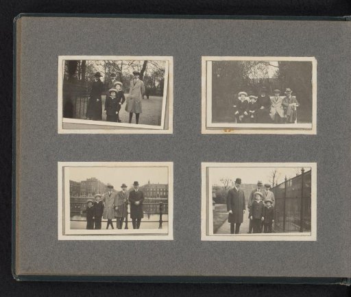 Hendrik, Caroline, Carel and Frank van den Berg, with their cousins Norbert and Willem, in Artis