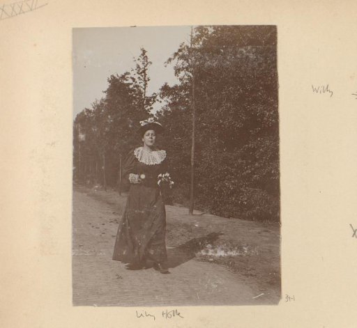 Portrait of Lily Holle