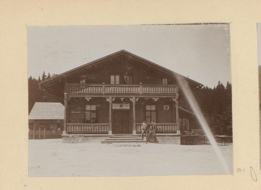 Front view of a chalet