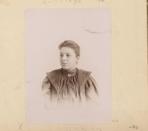Portrait of Lily Holle