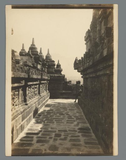 Buddhist temple complex in Indonesia, possibly the Borobudur