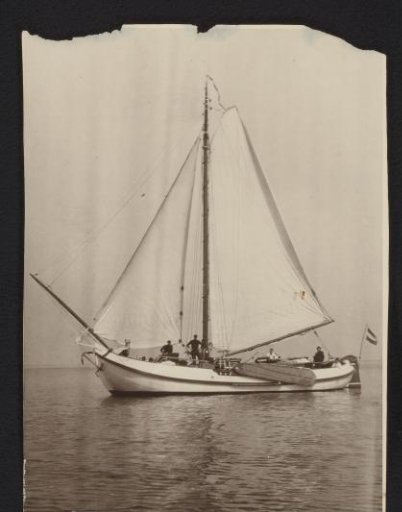 Sailing boat Bries in the Vecht