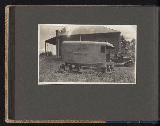 Trailer of Heunis & Rood theatre company, in South Africa