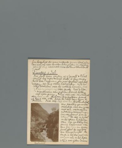 Fifteenth page of a travel diary of a journey through Norway with a photograph showing a view of Brattlandsdalen