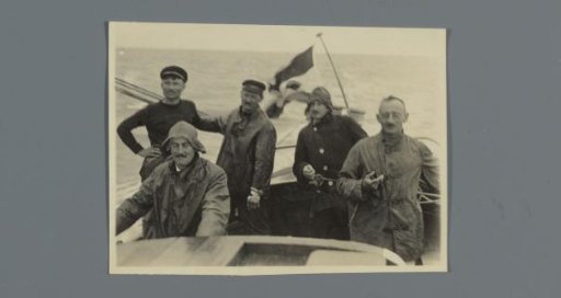 Company with southwesterly winds during storm and rain on board a sailing ship