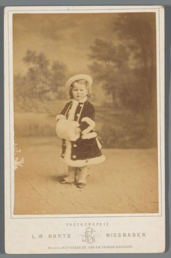 Studio portrait of Henriëtte van den Berg
