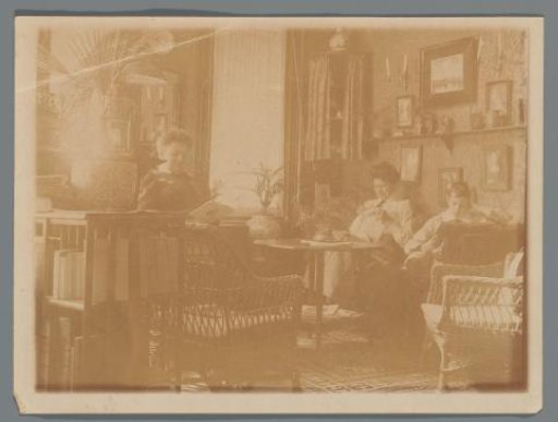 Living room of Françoise van den Berg with aunt Lien and Jan