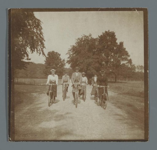 Dien Geertsema and her friends