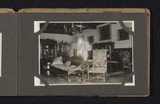 Interior of the country house De Wilde Zwanen in Laren, with a bench and chair