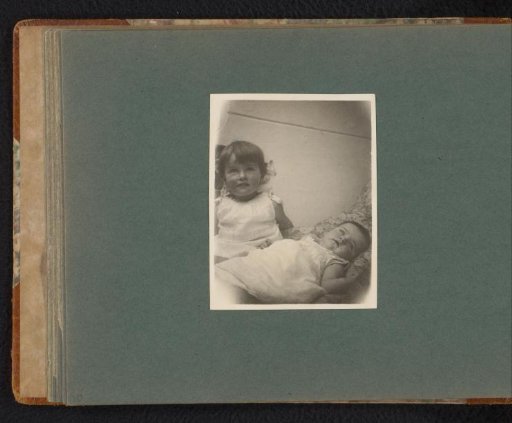 Two children, possibly Frank and Pieter Furnée
