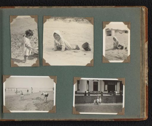 Five photographs of children from the Onnen-Van den Berg family during a holiday at the beach of Noordwijk