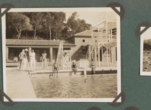 Five photographs of the Onnen-Van den Berg family on the Côte d'Azur