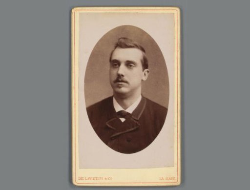 Portrait of an unknown man, possibly a member of the Onnen-van den Berg family