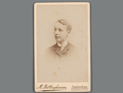 Portrait of an unknown young man, possibly a member of the Onnen-van den Berg family